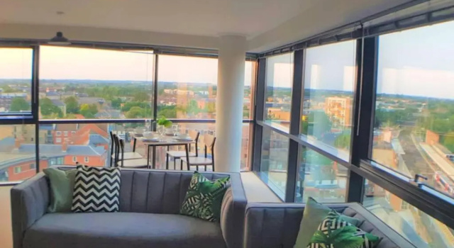 Апартаменты Catchpole Stays - Marconi Plaza- a 2 bed, 2 bathroom apartment with city views in the heart of Chelmsford