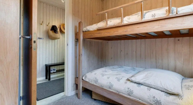 5 Star Holiday Home in Humble, Book Vacation Home Hotels in Humble with Parking, near Ristinge Beach, Parking