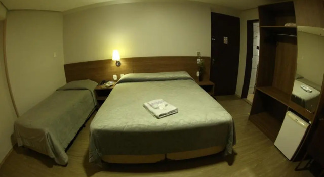Четырёхместный номер Standard Hotel Dom Rafael Executivo