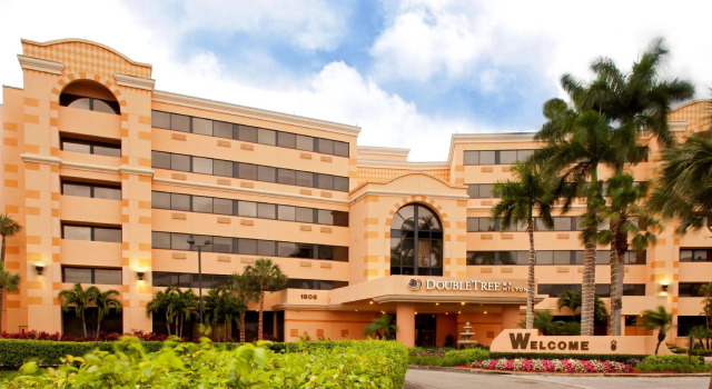 Номер Standard DoubleTree by Hilton Hotel West Palm Beach Airport