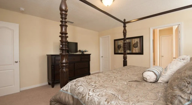 Cypress Pointe 1026 - Five Bedroom Villa with Private Pool