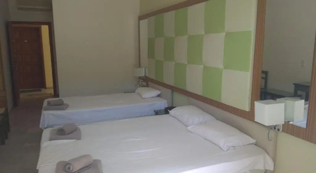Трёхместный номер Standard с видом на сад Kyriaki Hotel