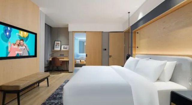 Люкс Deluxe Park Inn by Radisson Tianjin Jinghai Wanda Plaza