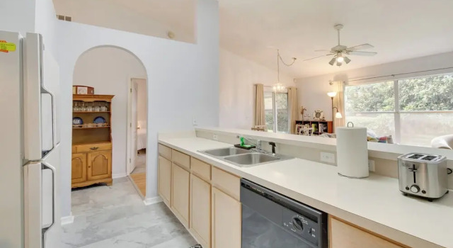 Апартаменты 20 Mi to Disney: Condo w/ Pool Access in Clermont!
