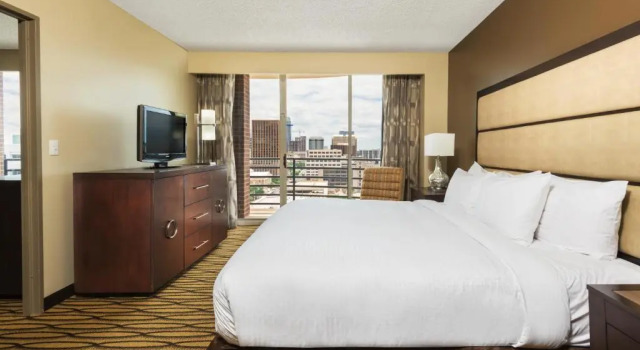 Люкс Stovetop c 1 комнатой DoubleTree Suites by Hilton Austin Downtown Capitol