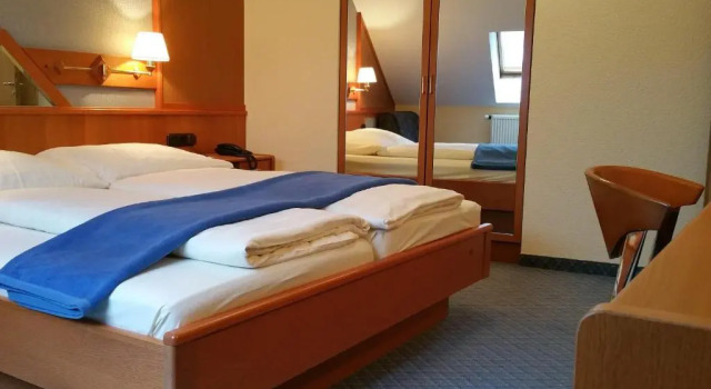 Люкс City Partner Hotel Strauss