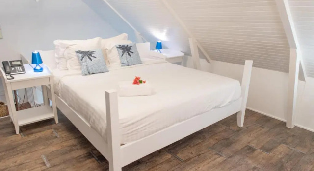 Трёхместный номер Standard с видом на море Hôtel Frégate Bleue