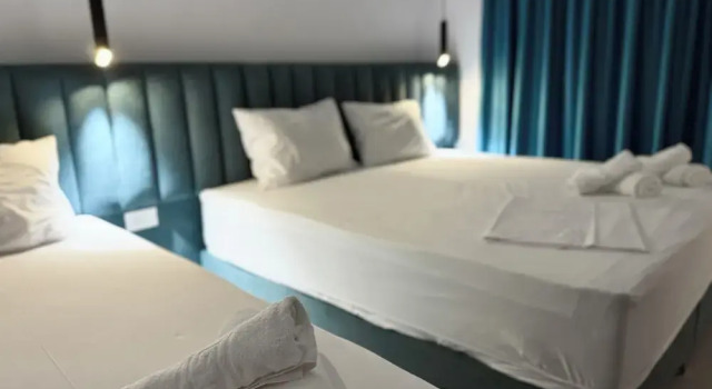 Трёхместный номер Premium с балконом и с видом на горы Hotel AURA