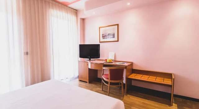 Четырёхместный номер Standard с балконом La Fonte Hotel