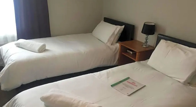 Номер Standard Albert and Victoria Hotel