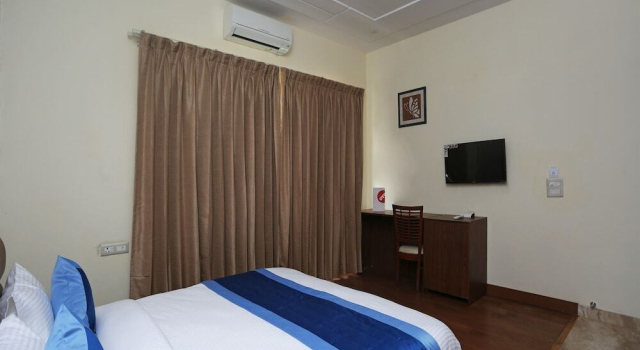 OYO 14259 Lime Wood, Varaa Hotelli Gurgaon 