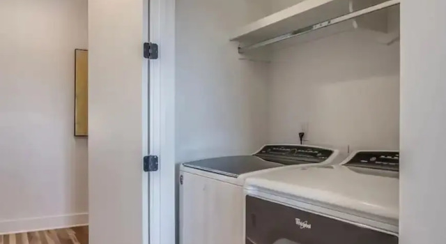 Коттедж Dolly s Big House - 18 Beds Skydeck Views