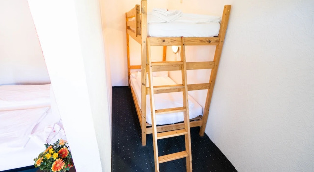 Четырёхместный номер Comfort Hotel Tanne