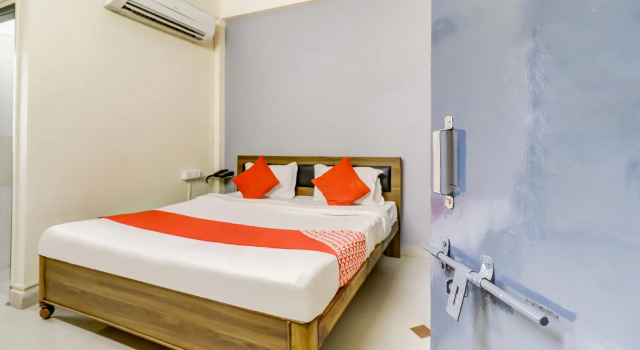 Hotel O The Crown Inn, Забронировать Отель Отели штата Махараштры 3 звезды, 3*