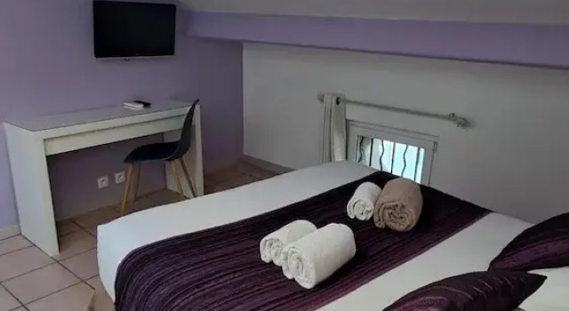 Номер Standard Hôtel LHerbier dOrange - Accueil Vélo