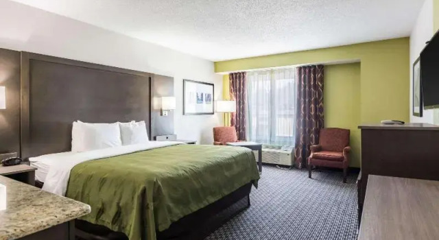 Люкс Quality Inn Warsaw near Rappahannock River