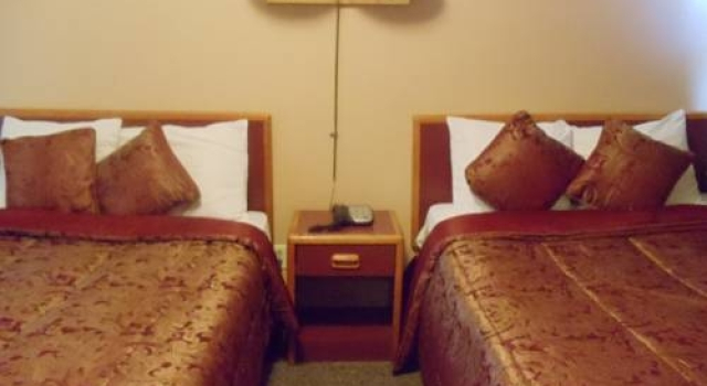 Overnite Inn, Buchen Sie Hotel Niagara Falls 