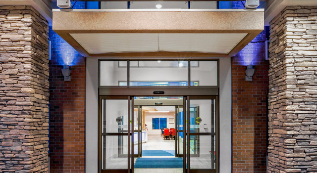 Holiday Inn Express Ellensburg by IHG, Забронировать Отель Отели Элленсберг с завтраком, рядом с Kittitas Valley Healthcare, Завтраки