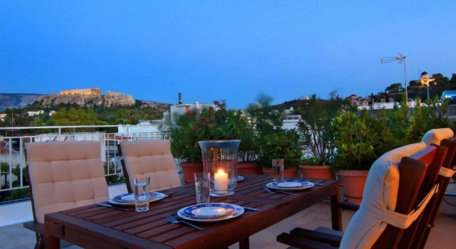 Апартаменты Stylish studio loft with Superb balcony