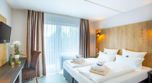 Двухместный номер Standard с видом на сад Aqualux Wellness- & Tagungshotel