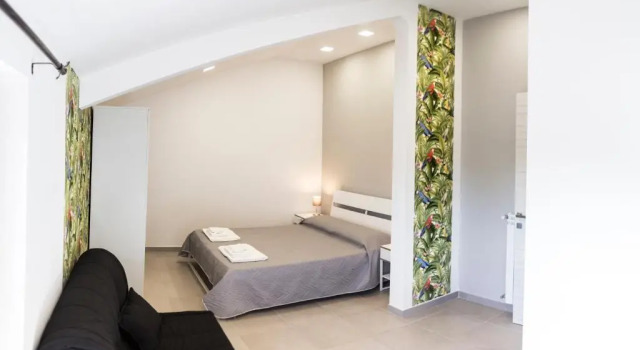 Villa Ulivi B&B, Book Bed and Breakfast Hoteller i Salerno med parkering, Parkering