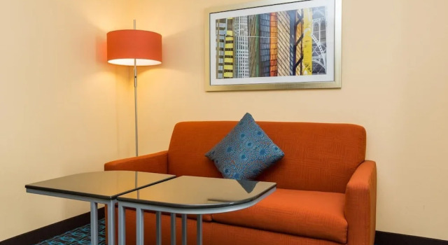 Двухместный люкс Fairfield Inn & Suites Des Moines West
