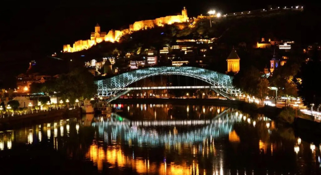 Hotel Am, Varaa Hotelli Tbilisi Tbilisi Region