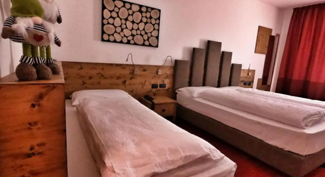 Четырёхместный номер Standard Hotel Cristallo