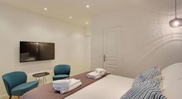 Pick A Flats in Champs Elysees - Rue Percier, Забронировать Апартаменты/квартира 8-й округ: Елисейские поля Париж, рядом с Вокзал Сен-Лазар