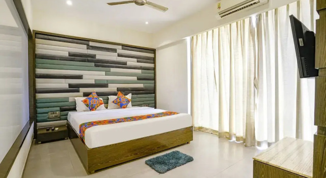 Номер Deluxe FabHotel Prime Supreme Grande - 600M From Calangute Beach