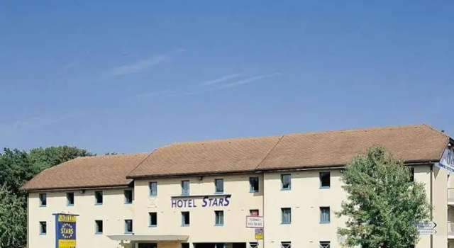 Hotel Stars Genève Aéroport, Book Hotel Ferney-Voltaire 