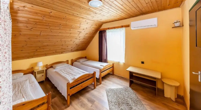 Трёхместный номер Standard с балконом и с красивым видом из окна Csillagtúra Panzió