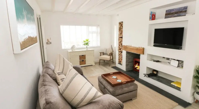 2 Salt Cottage