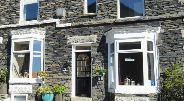 4 bedroom town house
