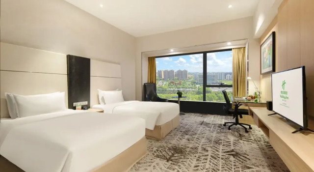 Двухместный номер Lounge Access Premium Holiday Inn Shanghai Hongqiao West by IHG