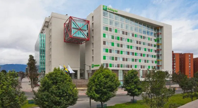 Номер Standard Holiday Inn Bogota Airport by IHG