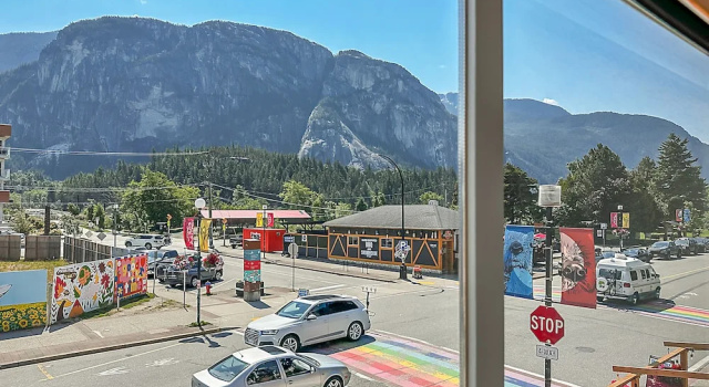 Двухместный номер Superior с видом на горы Crash Hotel Squamish