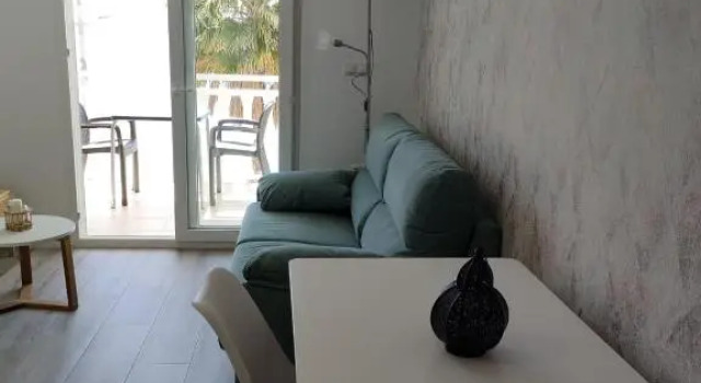 Beach front Esther 5, Забронировать Отель Вильяхойоса 