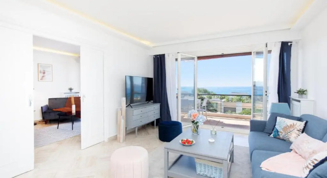 Апартаменты Deluxe Suite Riviera - Sea View - Clim - Plage - Residence de standing - Parking