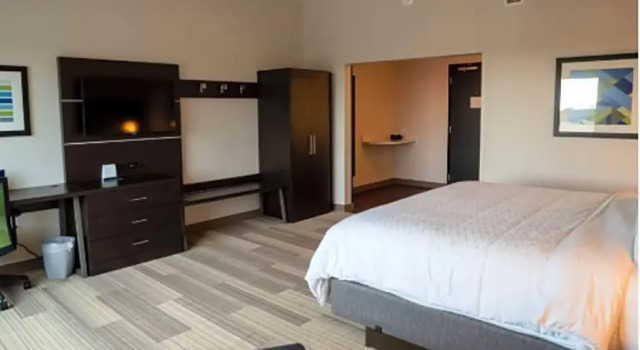 Двухместный люкс c 1 комнатой Holiday Inn Express Richburg by IHG