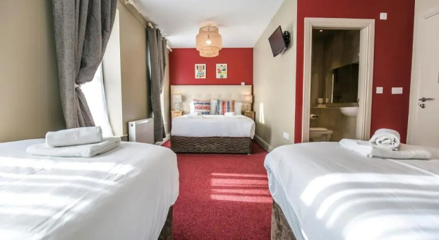 Номер Standard Mc Kevitts Village Hotel