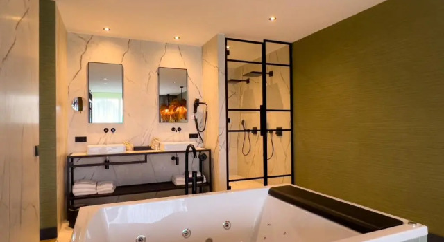 Люкс Van der Valk Hotel Heerlen
