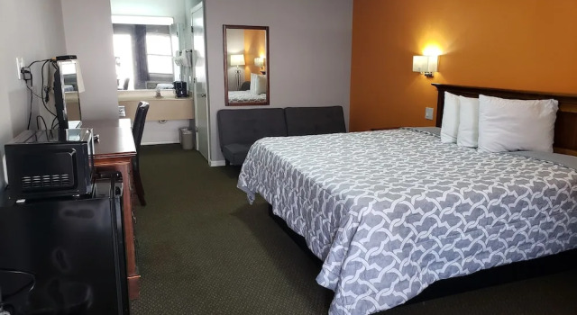 Номер Superior Swiss Village Inn