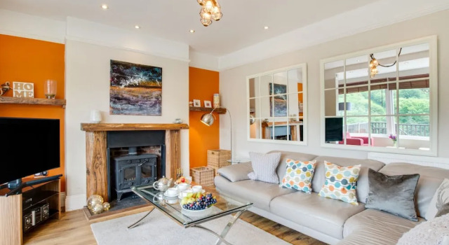 Cozy Holiday Home in Morval With Private Garden