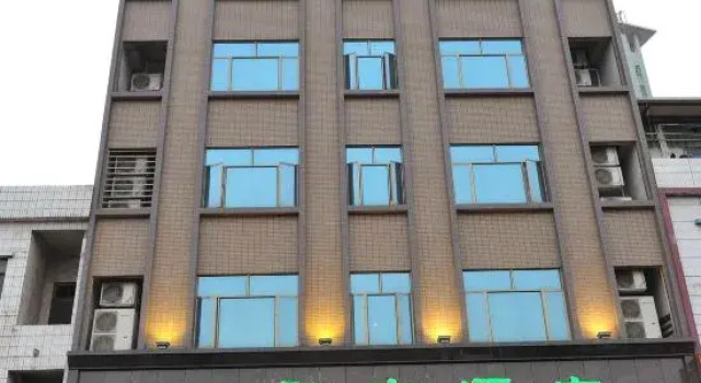 Dongguan Jufu Hotel (Changping Xianglong World Shop), Boek Hotel Hotels in Guangdong met parkeren, Parkeren