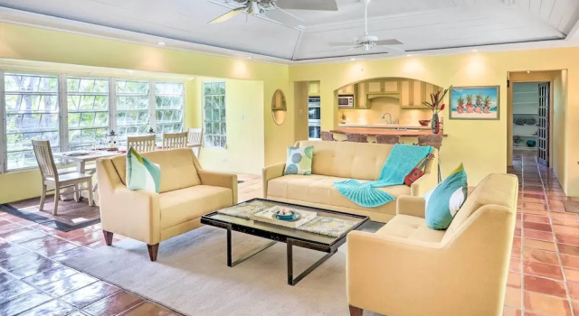 Bright St Thomas Getaway W/pool, 3Mi to Magens Bay, Varaa Hotelli St. Thomas Saint Thomas