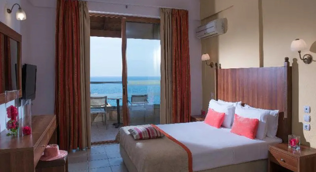 Номер Standard с балконом Blue Bay Resort Hotel