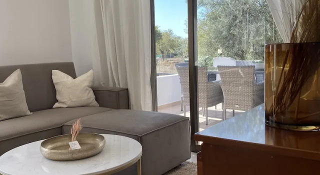 Апартаменты Luxury Phaedrus Living City Flat Androcleous