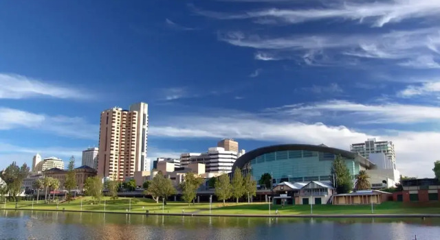Коттедж Unwind Adelaide City Condo