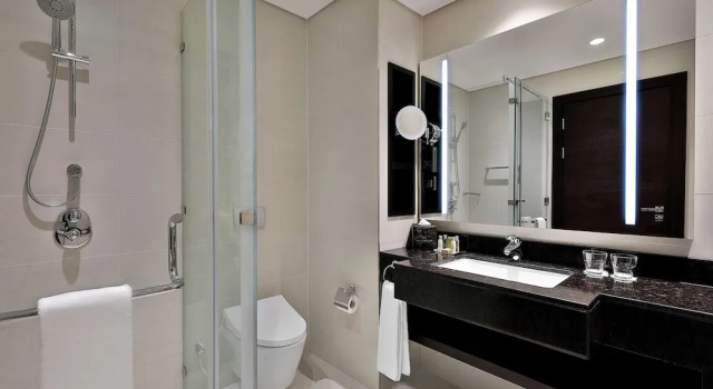 Guest Double room DoubleTree by Hilton Doha - Al Sadd